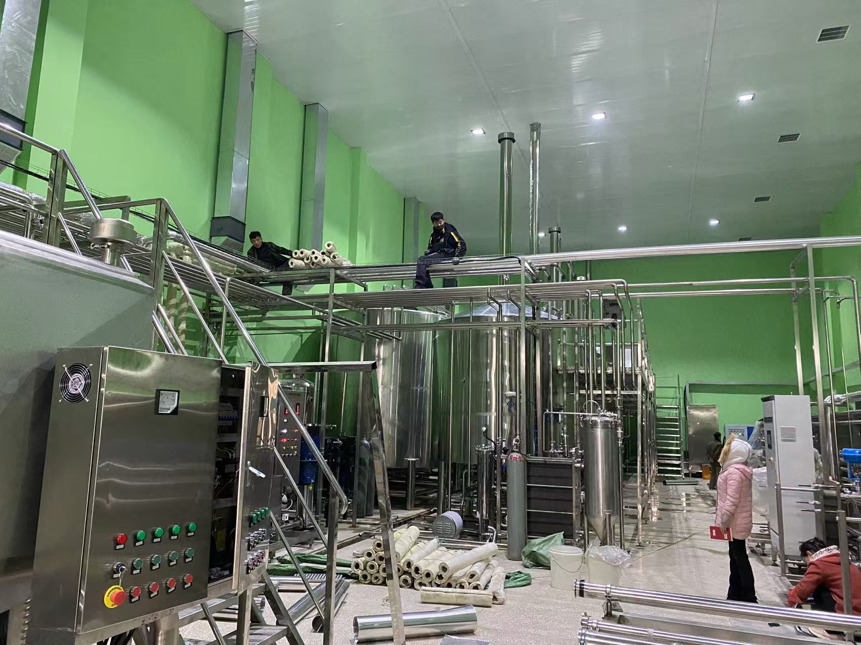 华州精酿啤酒设备厂—精酿啤酒设备制造：传承工艺与创新科技的交融
